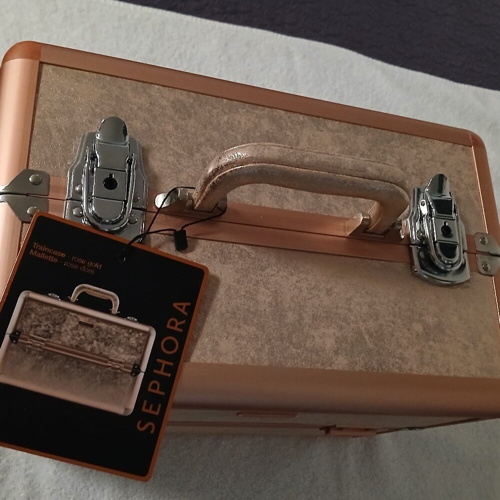 Sephora Metallic Rose Gold Make Up Train Case -- NWT w/shoulder strap and keys! - Picture 5 of 10